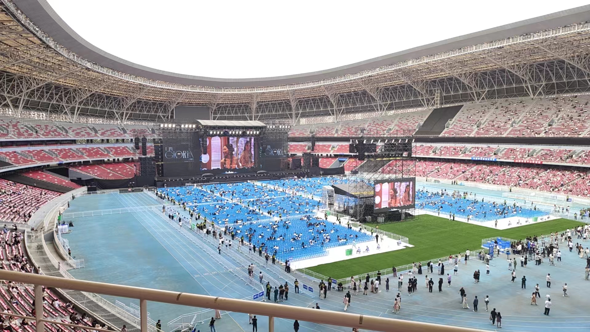 5272797f4e35842f079b09e15a1a497